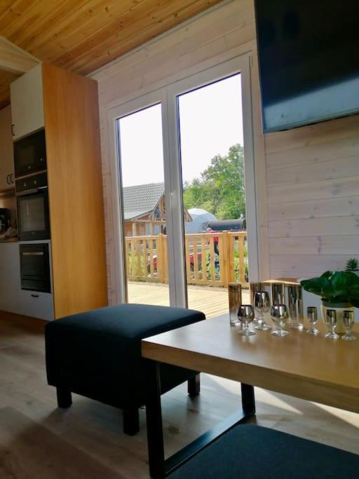 Tiny Beach House Heated And Airconditioned Wapnica  외부 사진